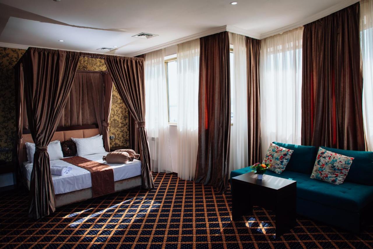 Corniche Hotel Baku Exterior foto