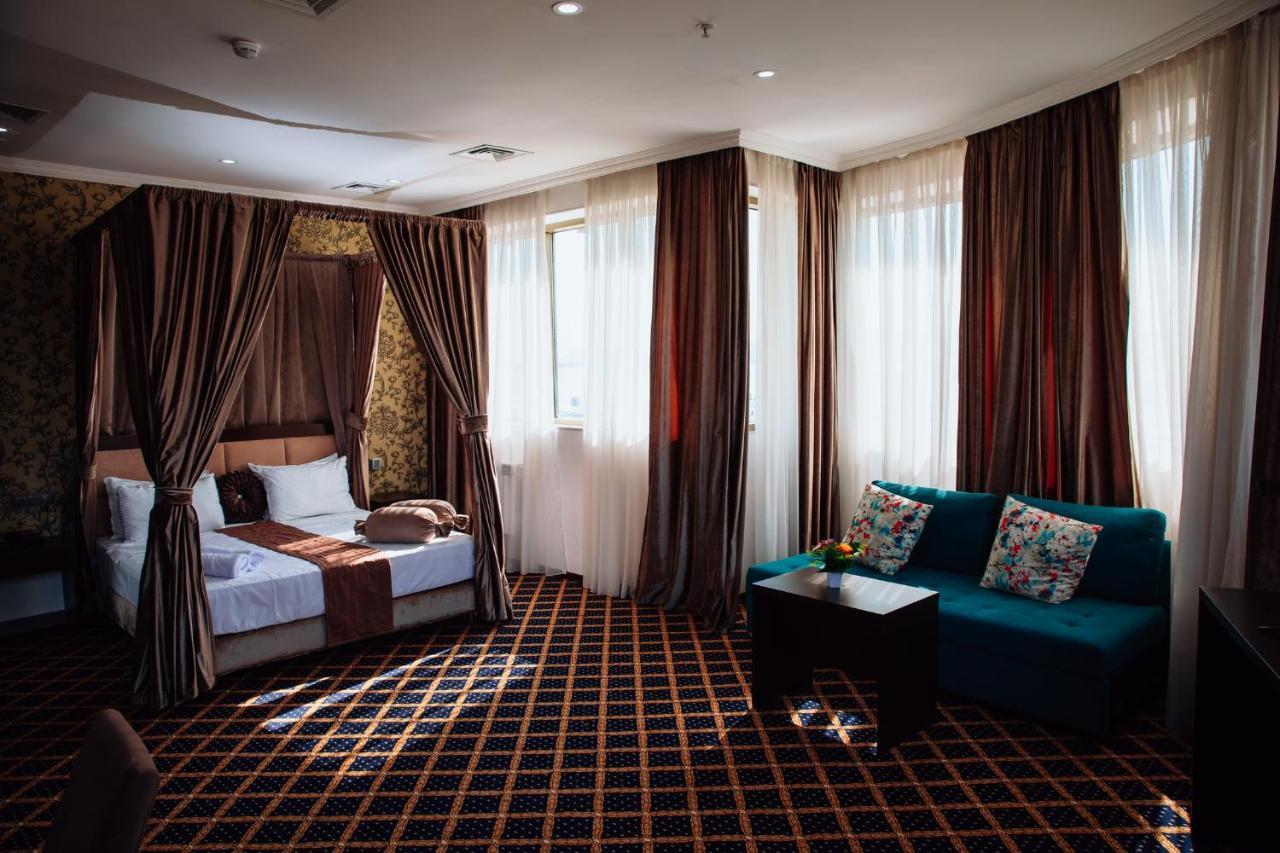 Corniche Hotel Baku Exterior foto